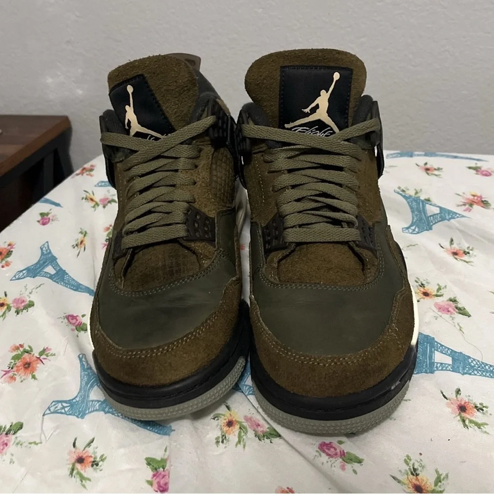 Jordan 4 - Picture 5 of 5